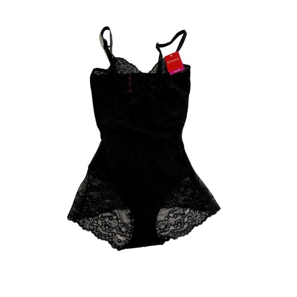 SPANX | Intimates & Sleepwear | Nwt Spanx Spotlight On Lace Bodysuit In ...